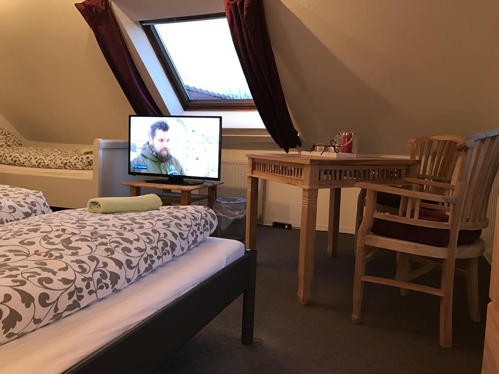 Leezdorfer Hof Hotel 3*